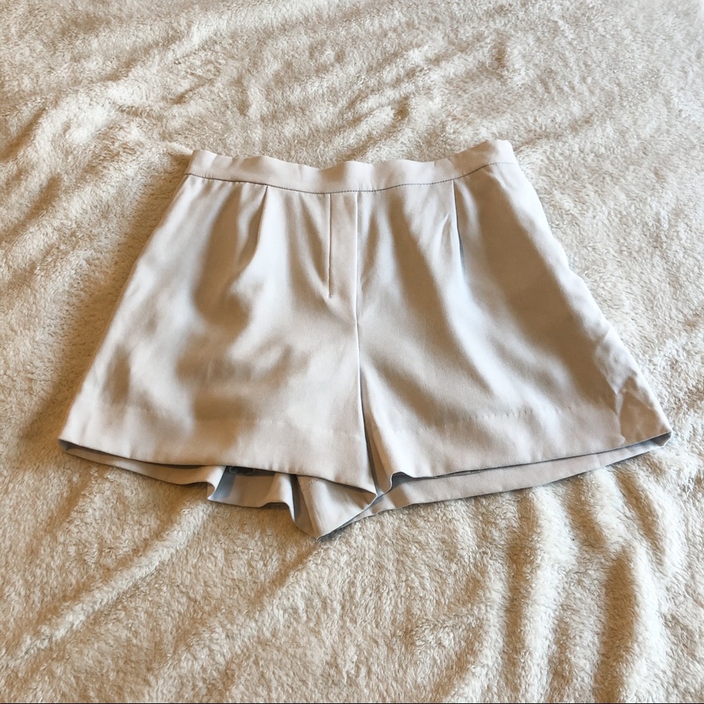 Babaton | Cohen | Gray Shorts - lined